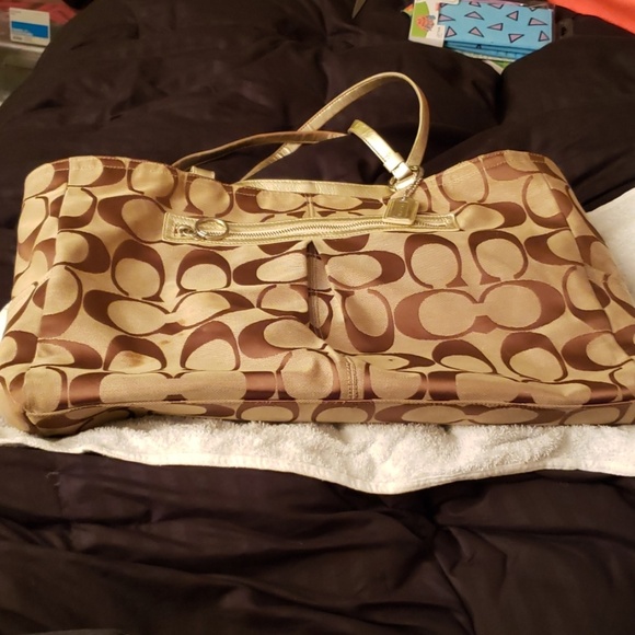 Coach Authentic Signature Tote Tan/Brown - Picture 3 of 7